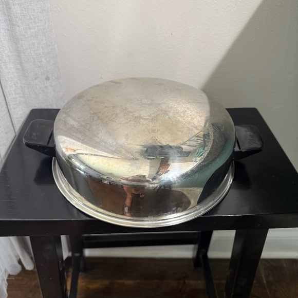 Flavor Seal 10 inch stainless steel Dome Lid dual handles - Picture 2 of 8